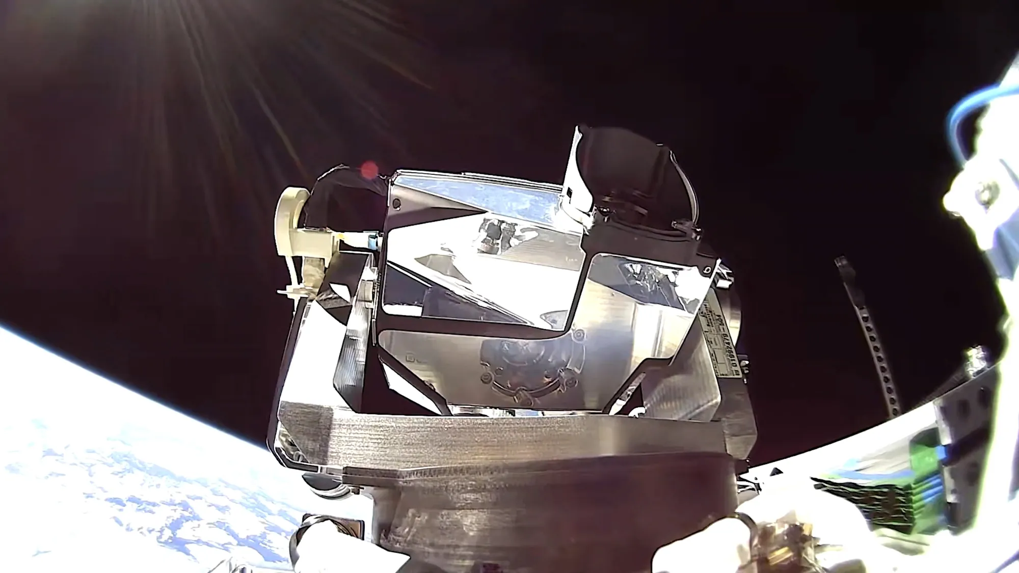 Starlink V2 laser terminal in orbit